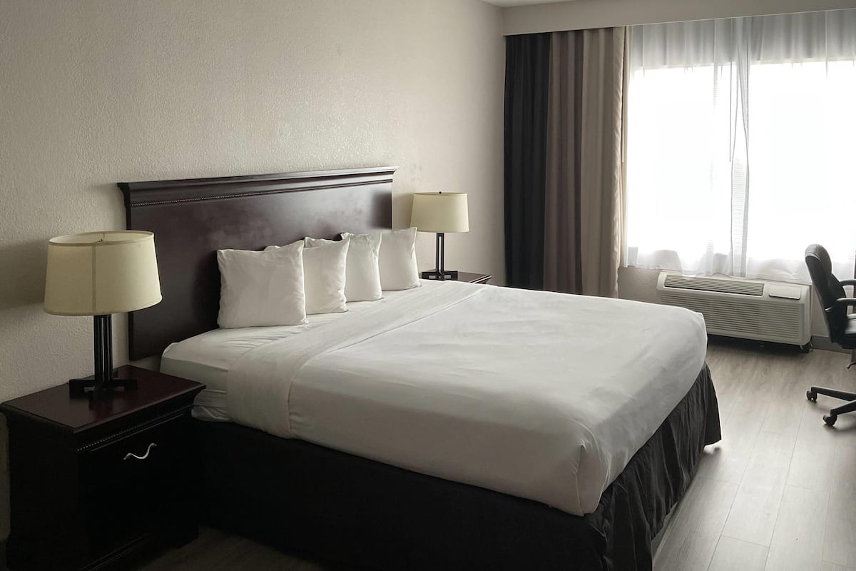 Desk, iron/ironing board, free cribs/infant beds, rollaway beds