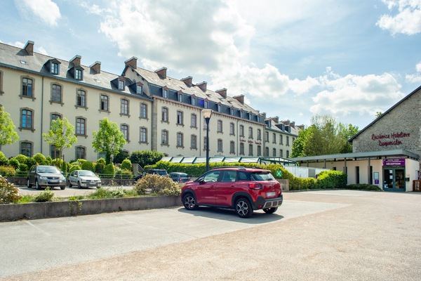 Fachada da propriedade