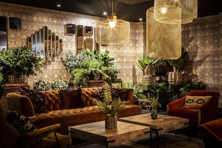 大堂休息区. 南港海滨酒店