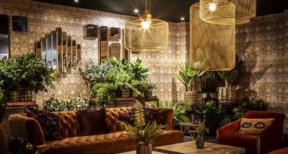 Waterfront Southport Hotel