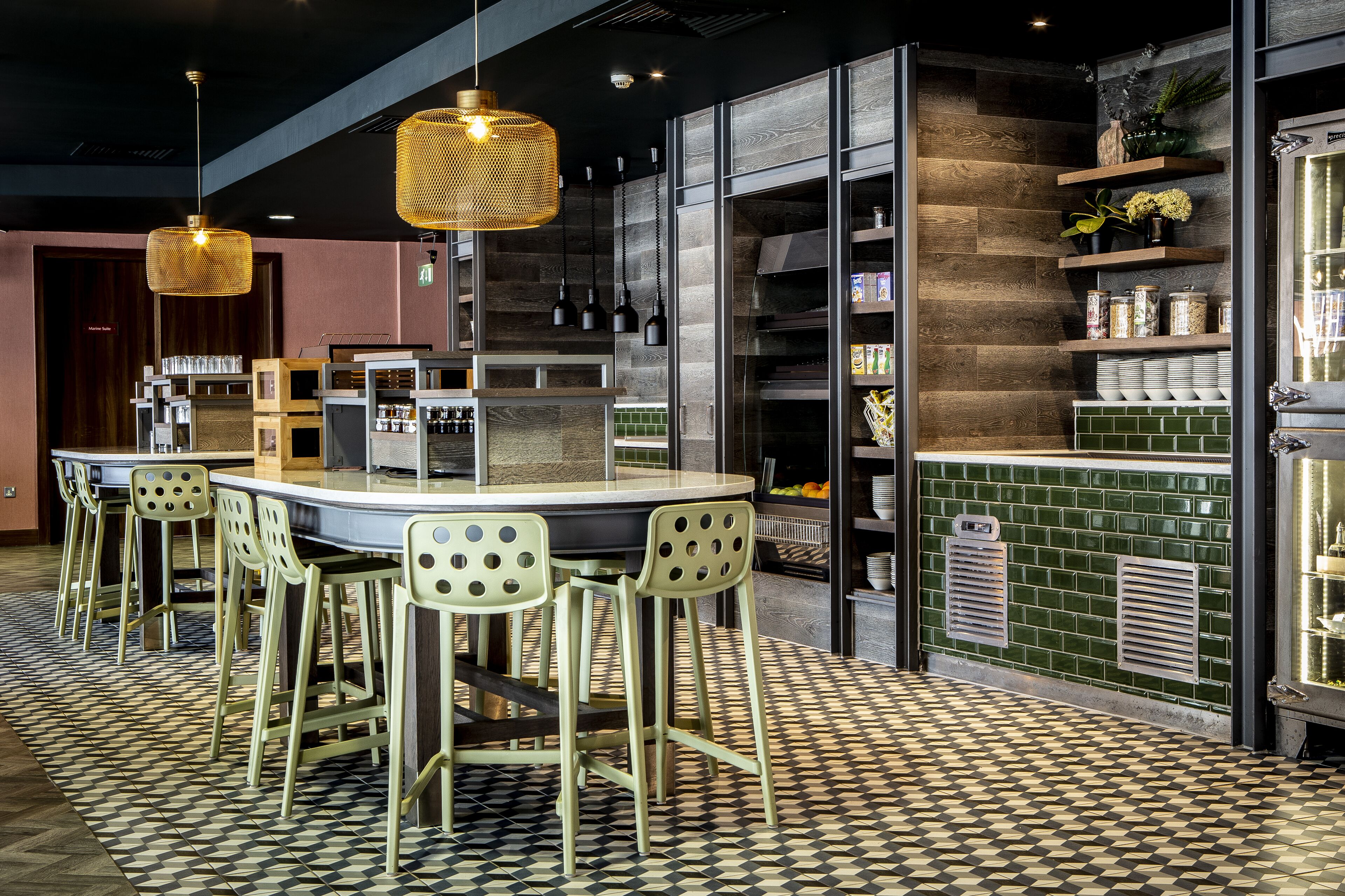 dinner served, british cuisine, al fresco dining