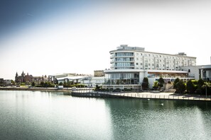 Exterior - Waterfront Southport Hotel (Southport)