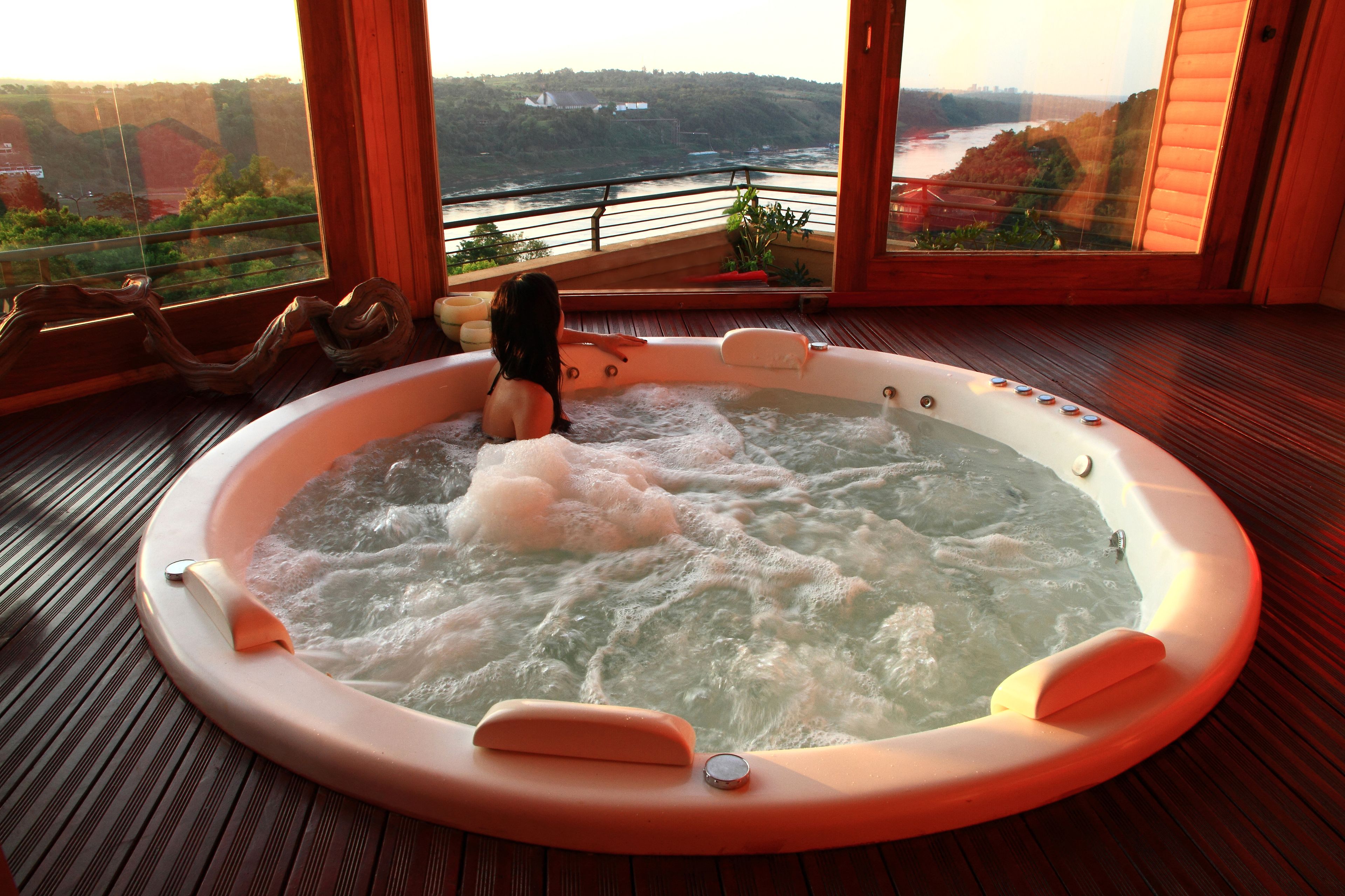 Sauna, hot tub, body treatments, hydrotherapy, body scrubs, facials