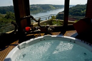 桑拿、热水浴缸、身体护理、水疗法、身体磨砂、面部护理