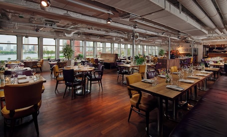 ss Rotterdam Hotel & Restaurants