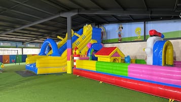 Children’s play area – indoor