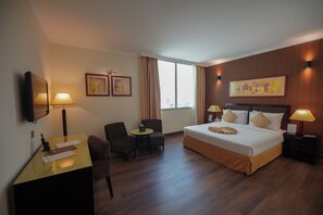 Premium bedding, in-room safe, soundproofing, iron/ironing board