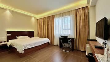 Superior Business Double Room | Minibar, soundproofing, rollaway beds, free WiFi