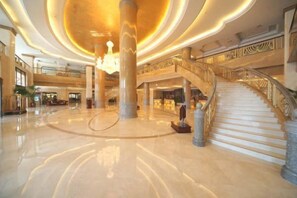 Staircase - Schonbrunn Hotel Beijing (Beijing)