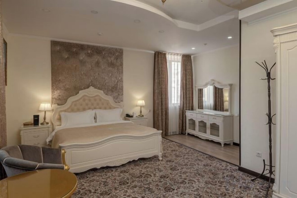 Ropa de cama de alta calidad y minibar