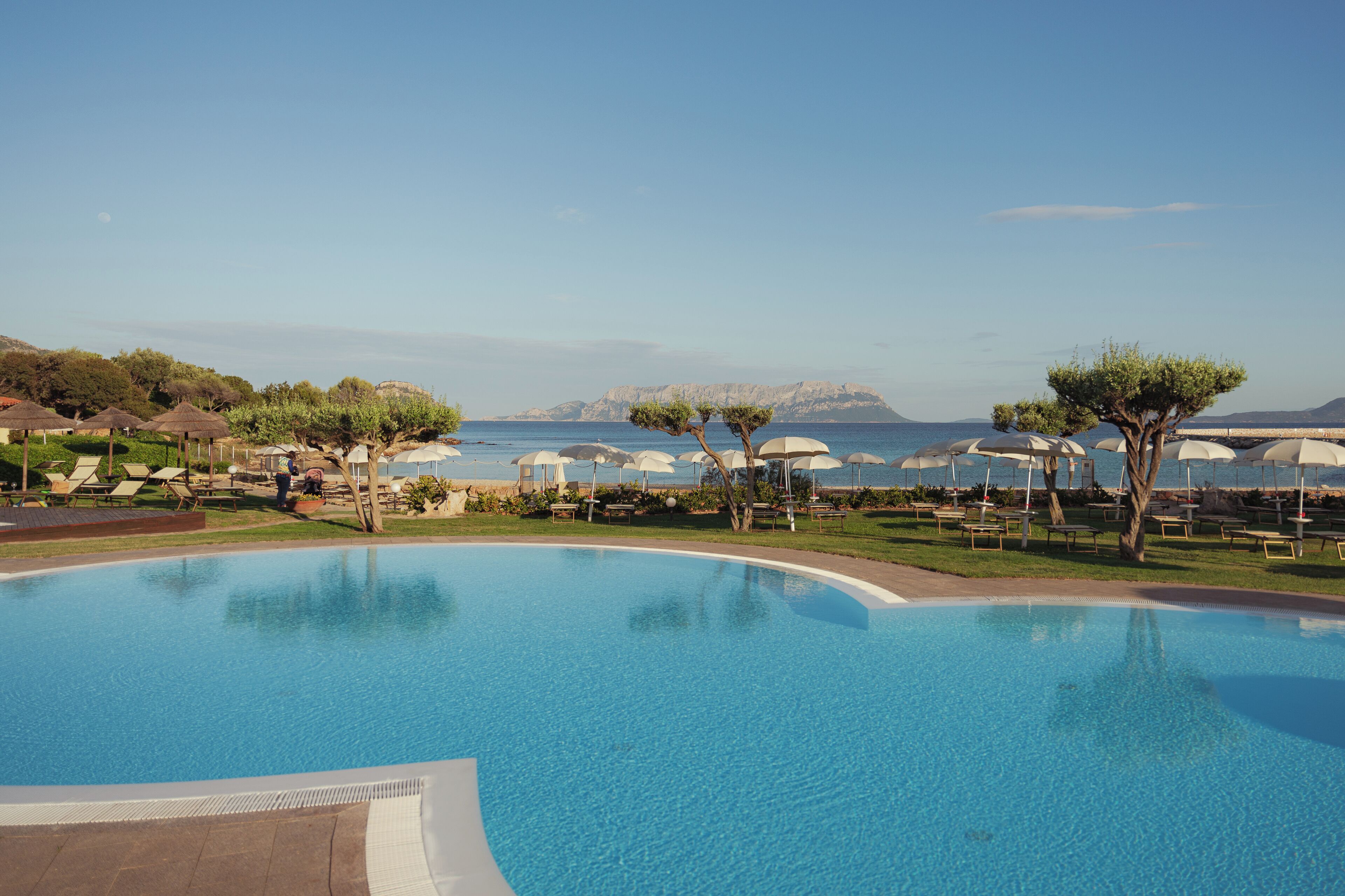 Outdoor pool, open 9:00 AM to 7:00 PM, sun loungers