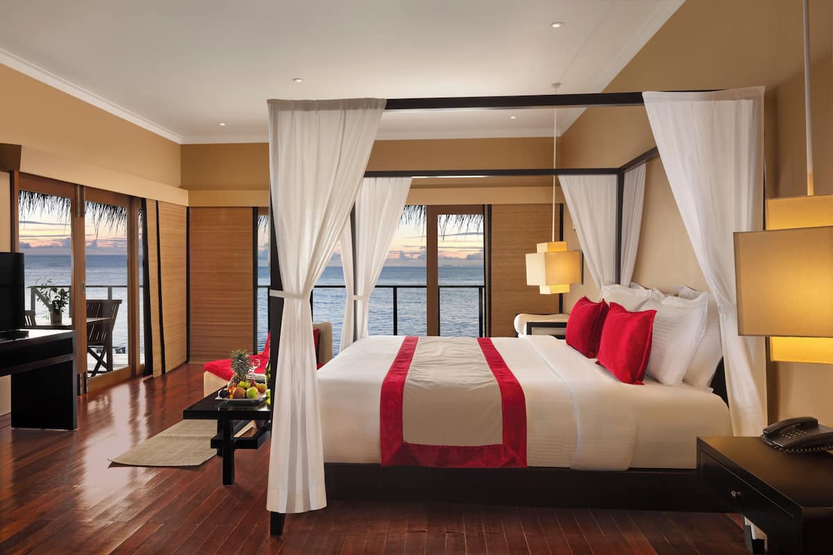 Villa (Sunrise Ocean,Enjoy Free Upgrade) | Dundyner, minibar, safe på rommet og blendingsgardiner