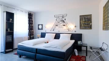 Standard-Doppelzimmer | Allergikerbettwaren, Zimmersafe, Schreibtisch, Verdunkelungsvorhänge