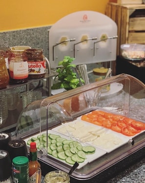 Petit déjeuner buffet