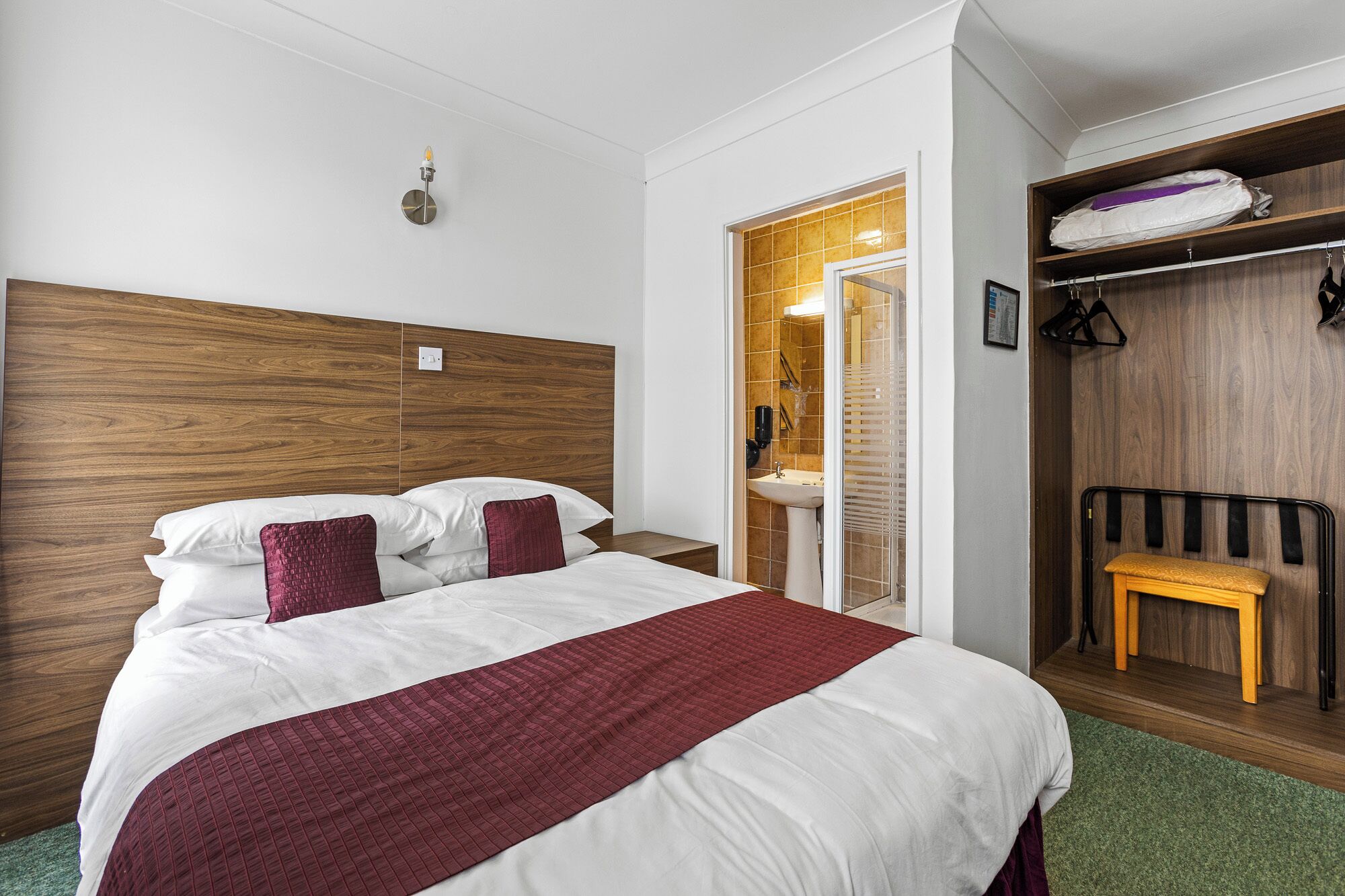 Standard Double Room, 1 Double Bed, Non Smoking | Individually decorated, individually furnished, desk, laptop workspace