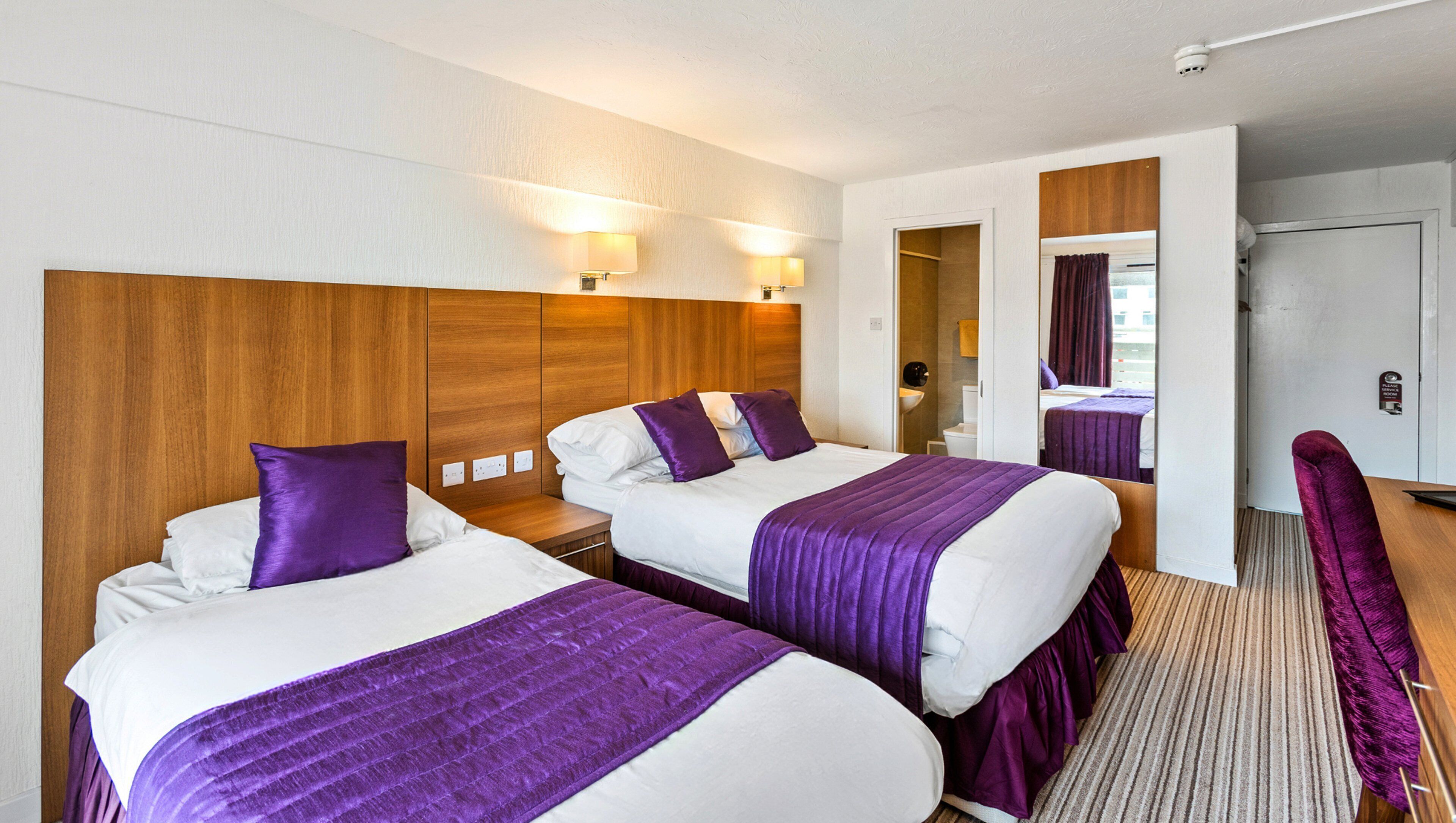 標準客房, 多張床, 非吸煙房 | 獨特裝潢、布置獨特、書桌、筆電工作空間