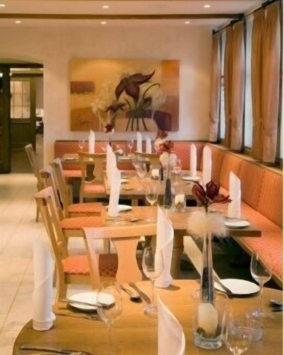 breakfast and dinner served, international cuisine