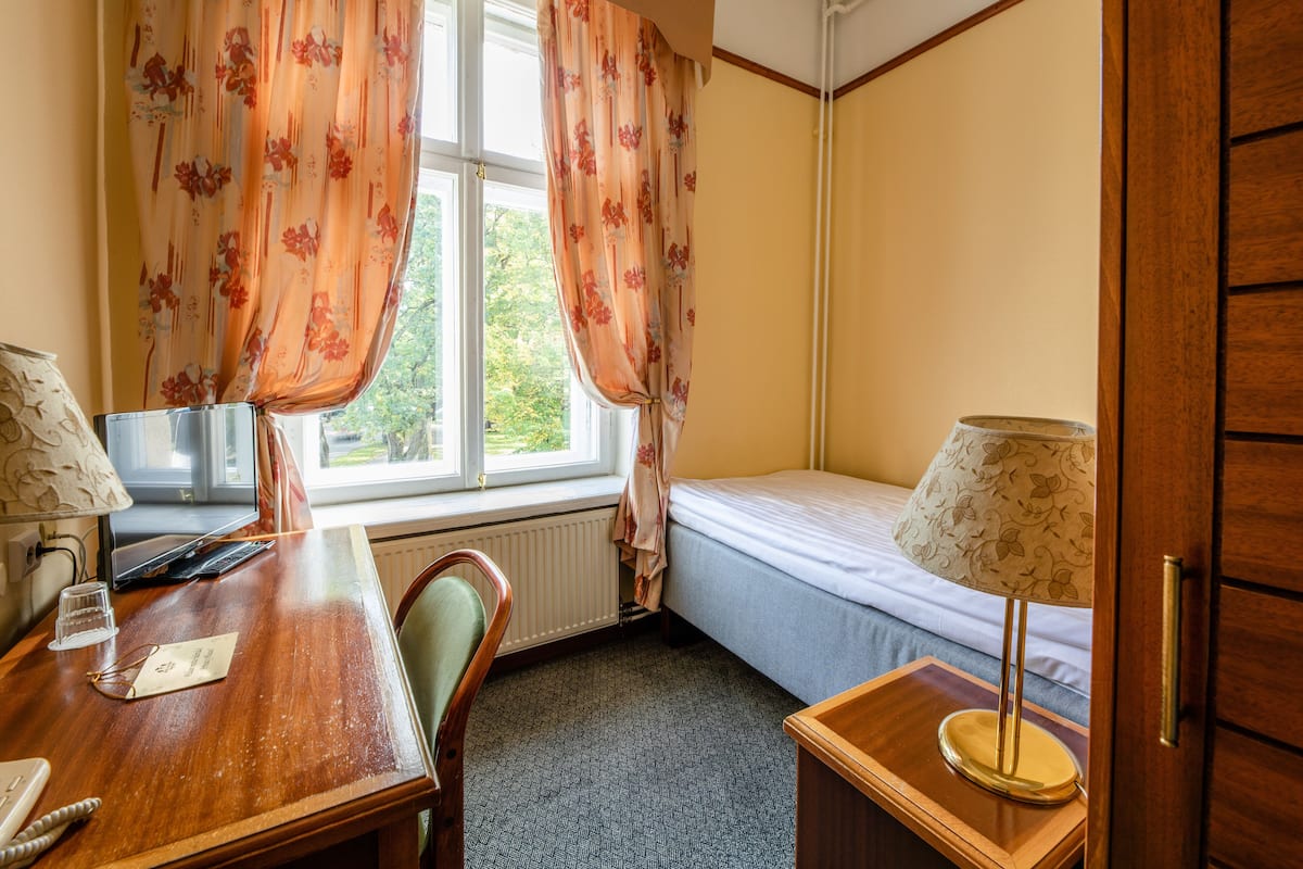 Standard Single Room, City View | Desk, laptop workspace, free WiFi, bed sheets