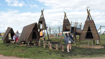 室外兒童遊樂區