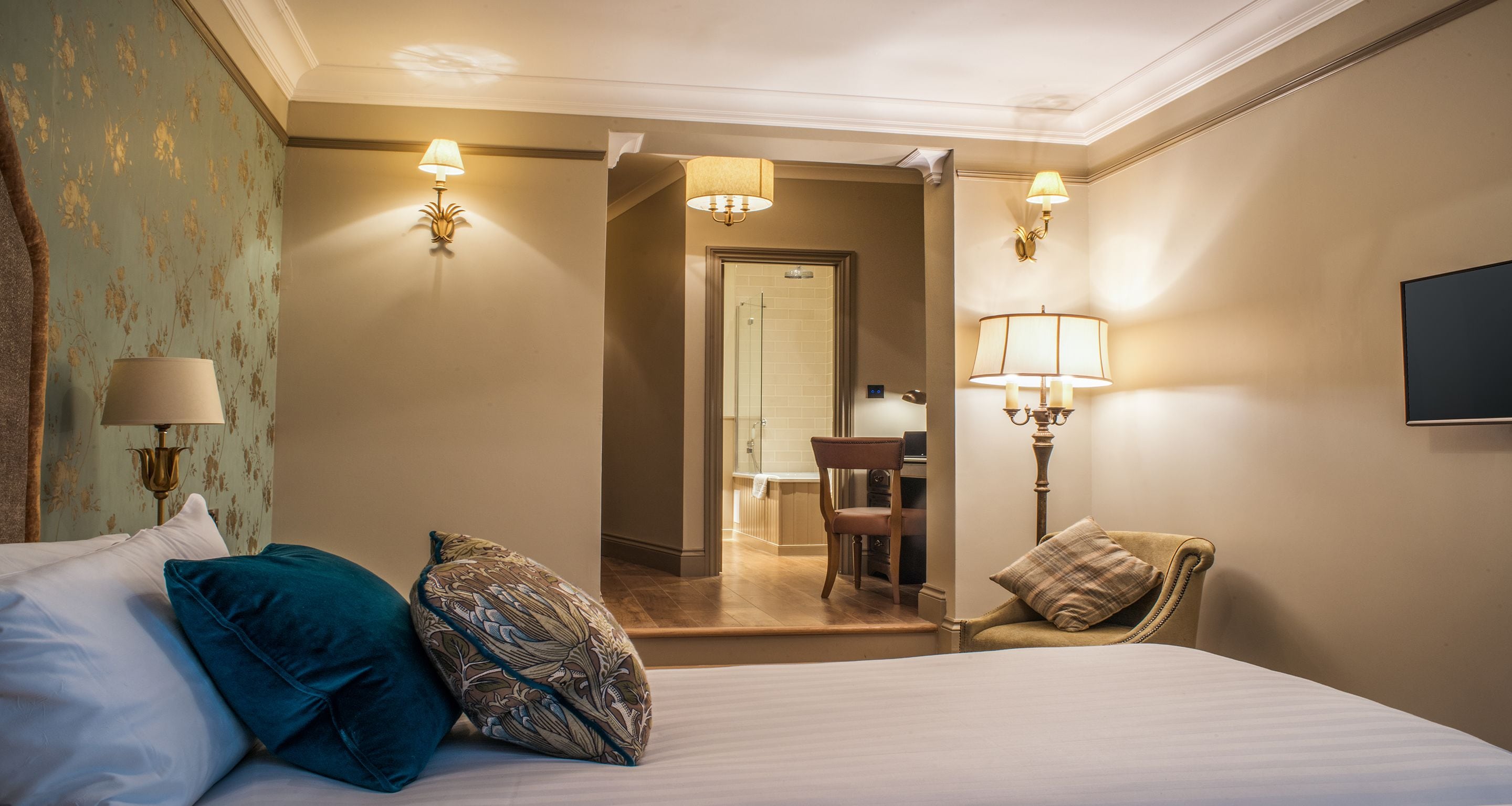 1 bedroom, laptop workspace, blackout curtains, iron/ironing board