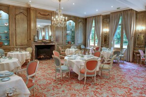 3 restaurants servant le déjeuner