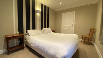 Appartement Standard, 2 lits une place, non-fumeurs | Literie de qualité supérieure, minibar, coffres-forts dans les chambres