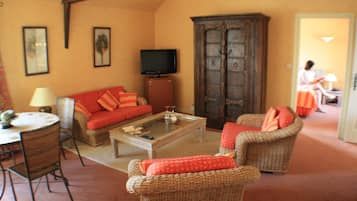 Suite Junior, 2 lits une place, non-fumeurs | Literie de qualité supérieure, minibar, coffres-forts dans les chambres