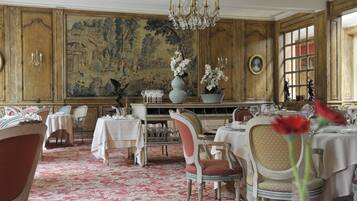 3 restaurants servant le déjeuner