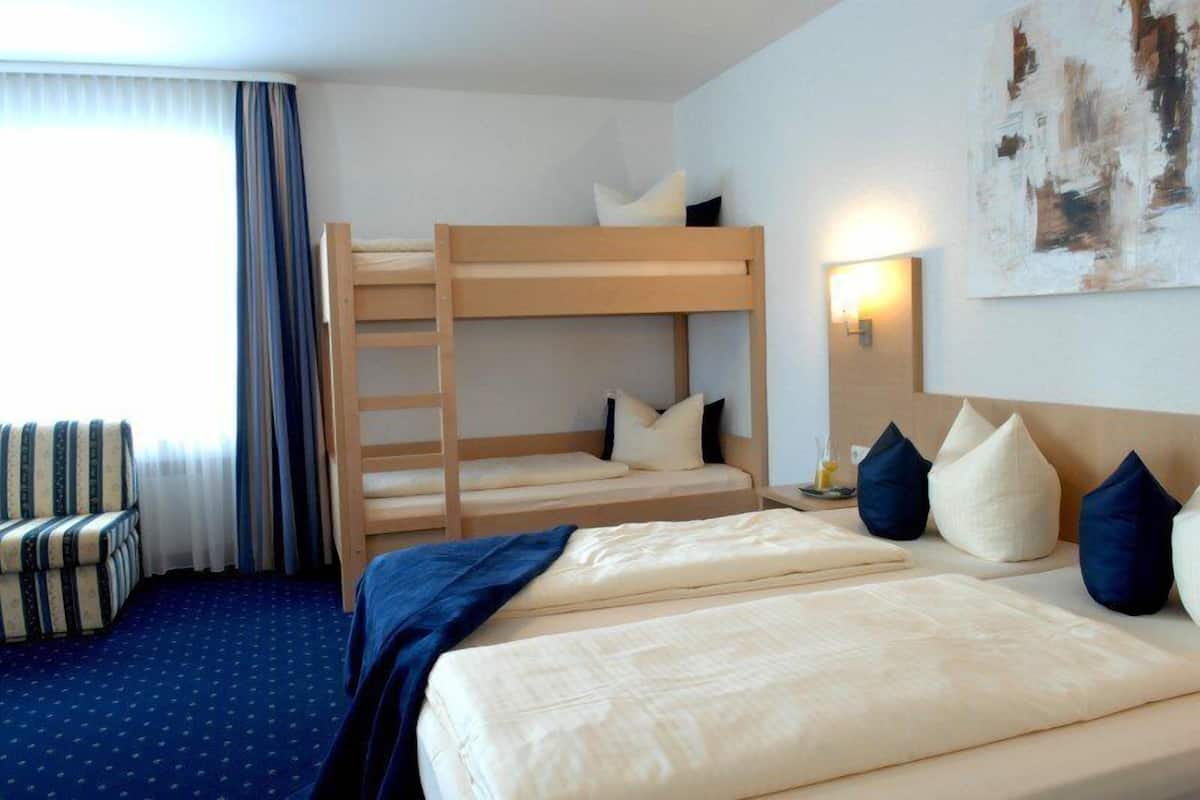 Roupas de cama antialérgicas, edredons de pluma, frigobar