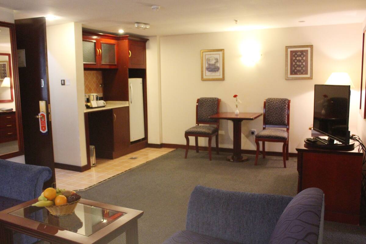 Living area | 32-inch LED TV with cable channels, TV