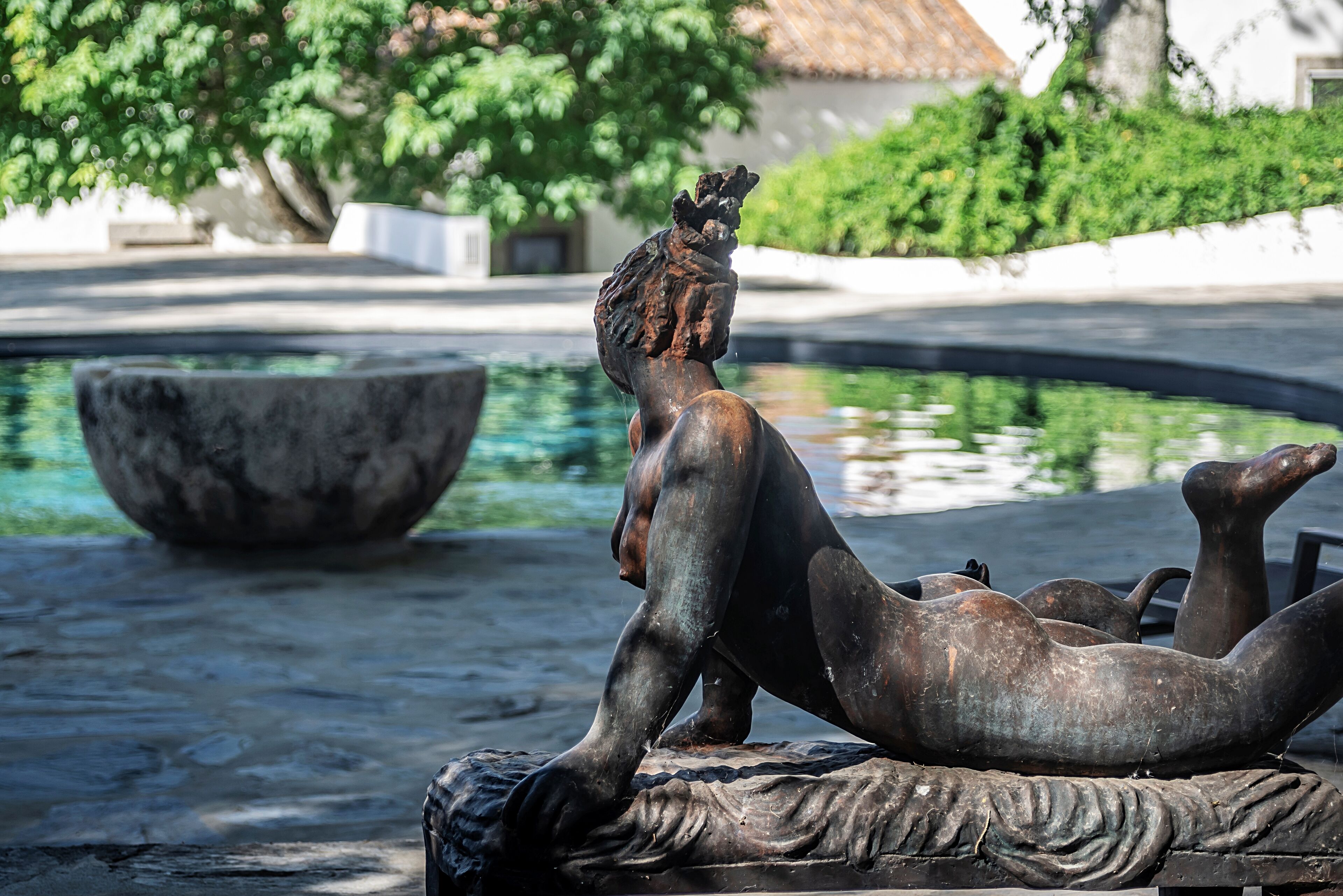 2 outdoor pools, pool umbrellas, pool loungers