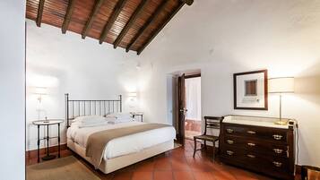 套房, 附屬建築 (Fonte (outside the Main Building)) | 客房內保險箱、獨特裝潢、書桌、免費無線上網