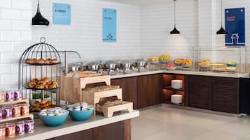 Tägliches inbegriffenes Frühstücksbuffet