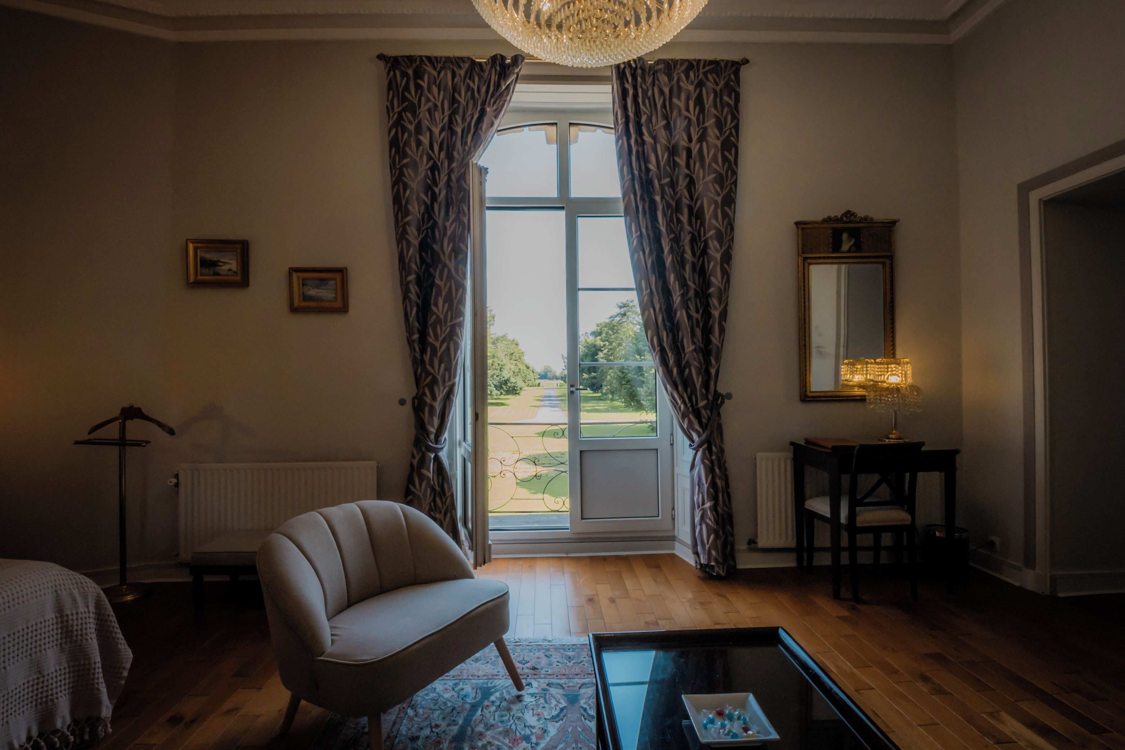 junior suite | in-room safe, free wifi, bed sheets, wheelchair access