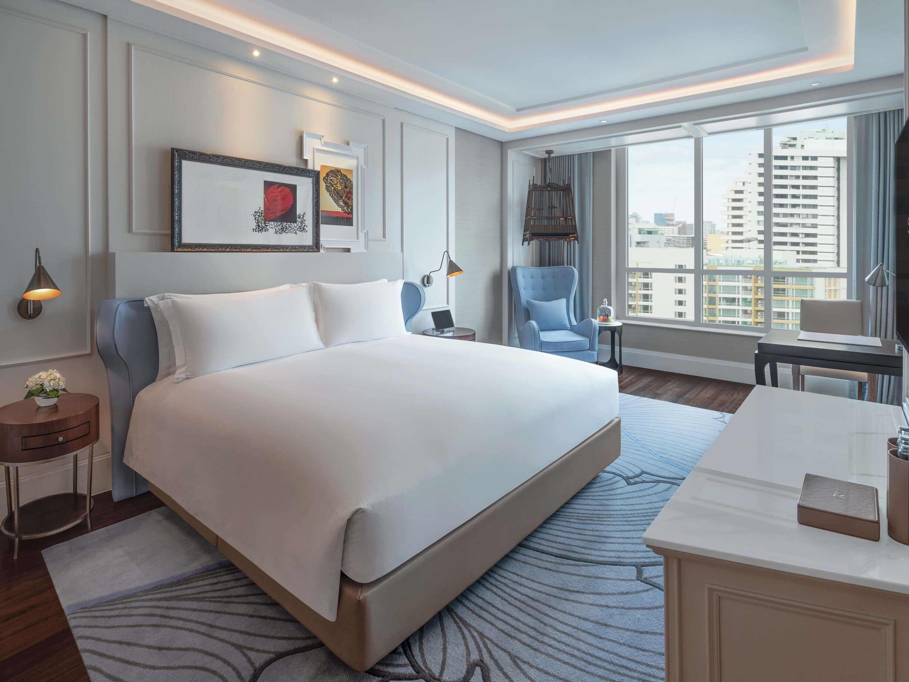LUXURY ROOM, 1 King Size Bed | Ropa de cama de alta calidad y edredones de plumas
