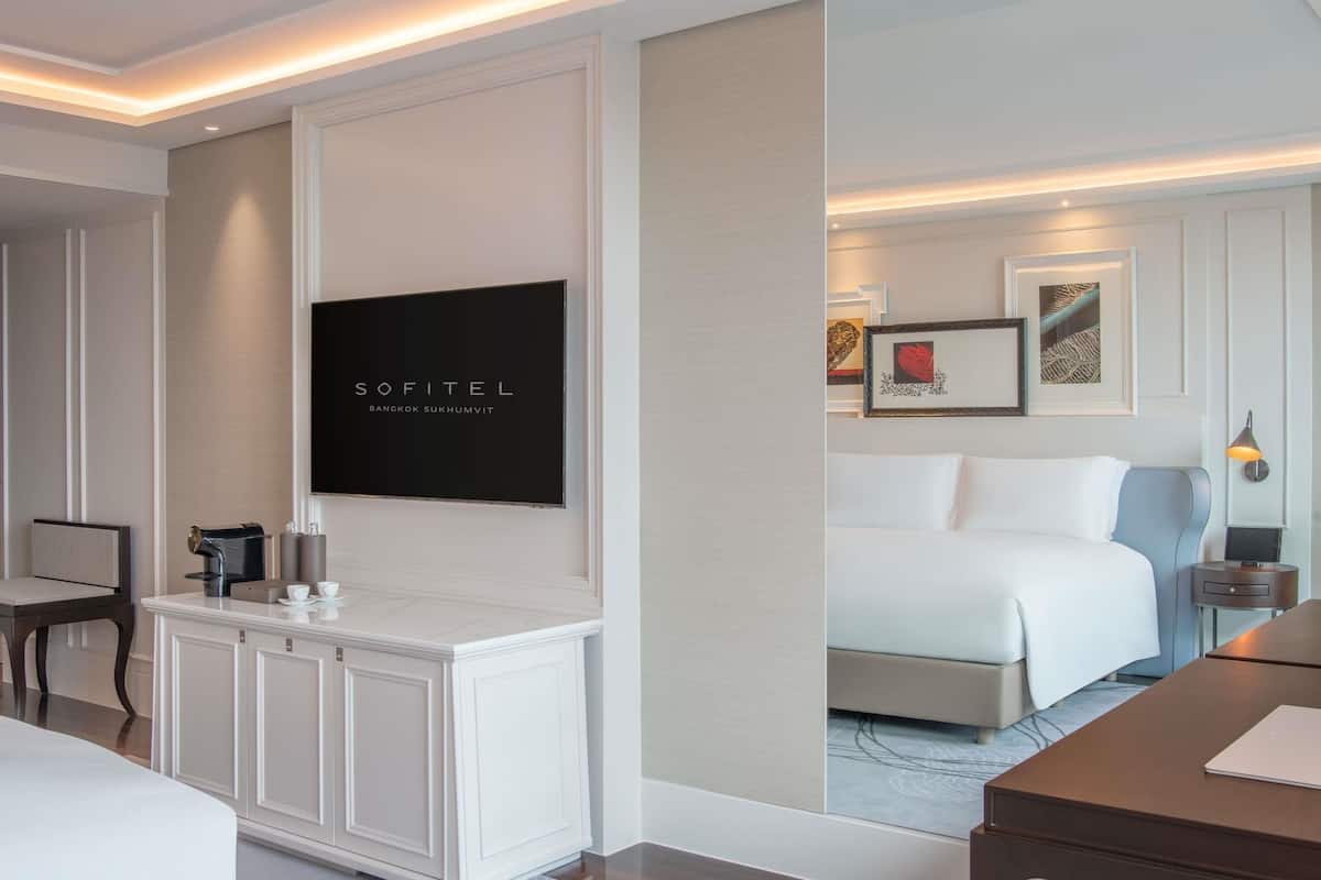 MAGNIFIQUE ROOM, 1 King Size Bed | Literie de qualité supérieure, couette en duvet d'oie