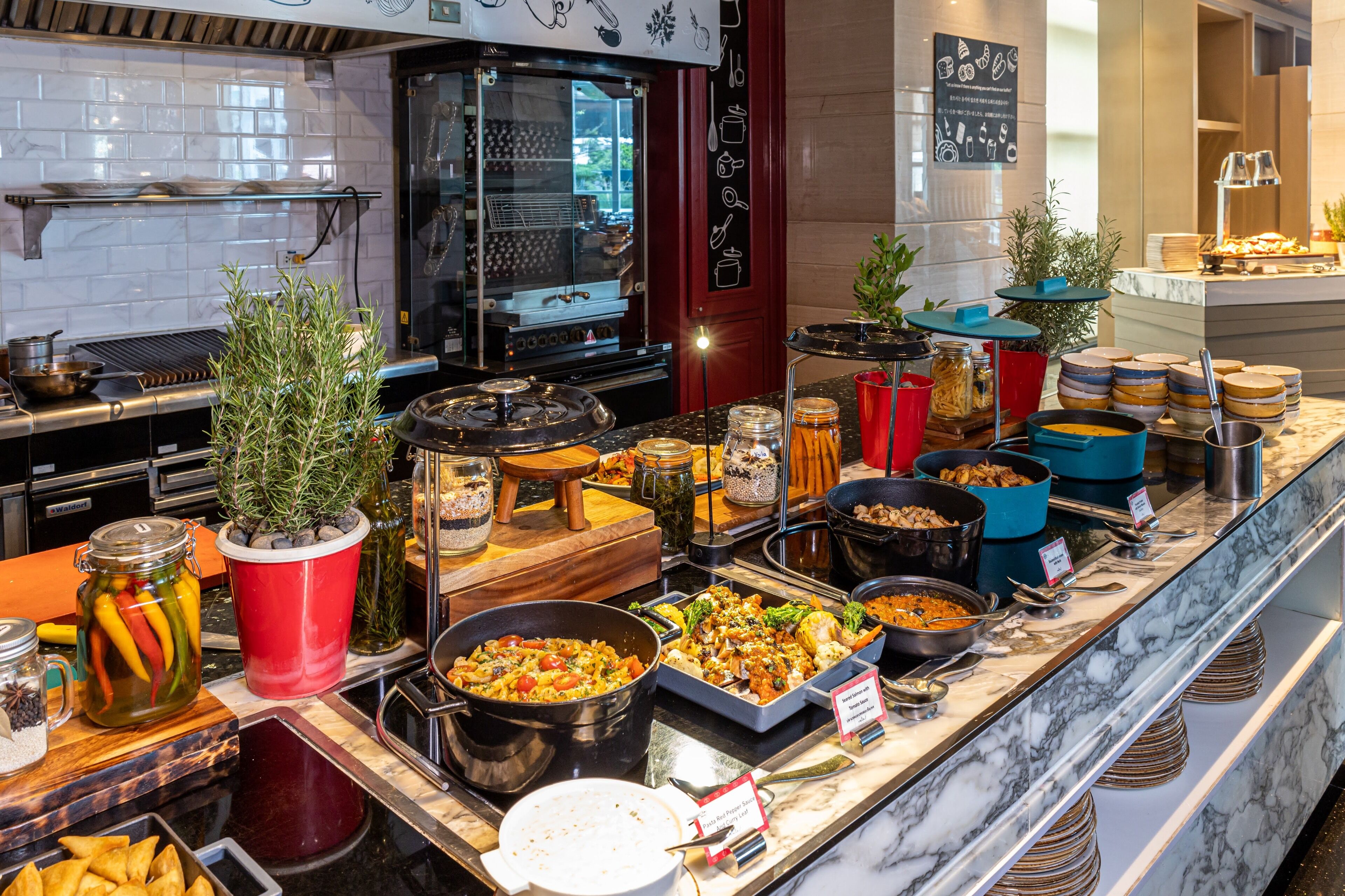 daily full breakfast for a fee