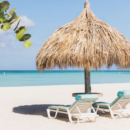 Beach nearby, white sand, free beach shuttle, free beach cabanas