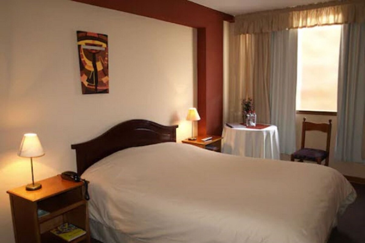 Premium bedding, down comforters, pillowtop beds, in-room safe