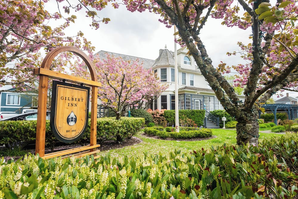 Gilbert Inn Seaside