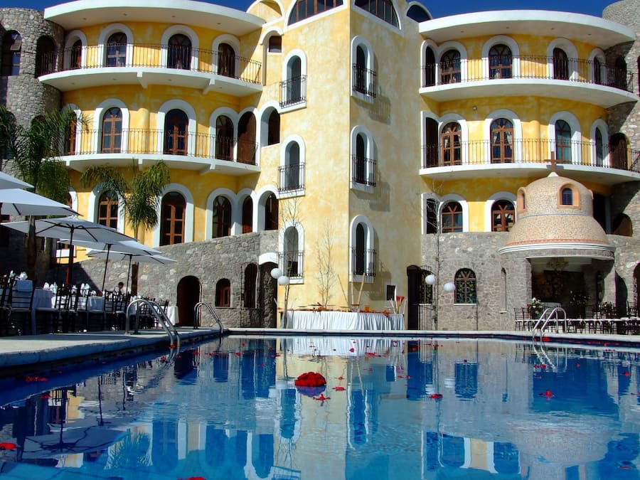 Outdoor pool, pool umbrellas, pool loungers