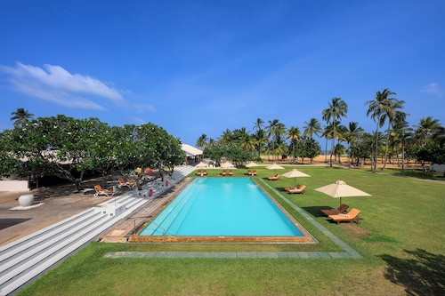 Pegasus Reef - A Beach Resort in Colombo
