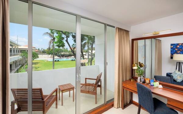 Pegasus Reef - A Beach Resort in Colombo