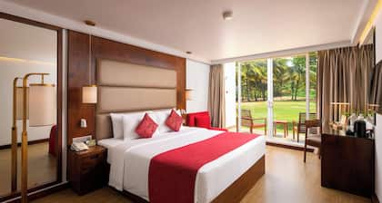Pegasus Reef - A Beach Resort in Colombo