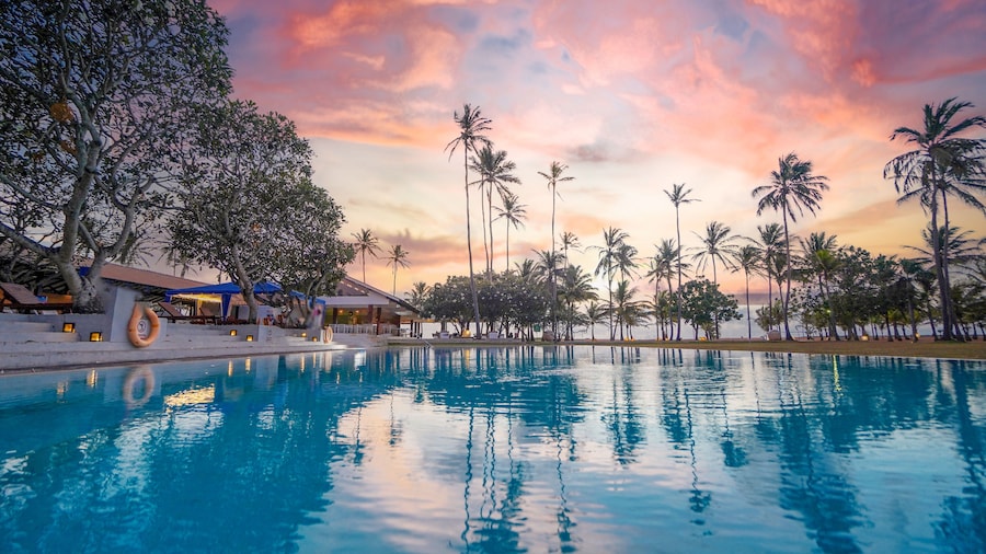 Pegasus Reef - A Beach Resort in Colombo