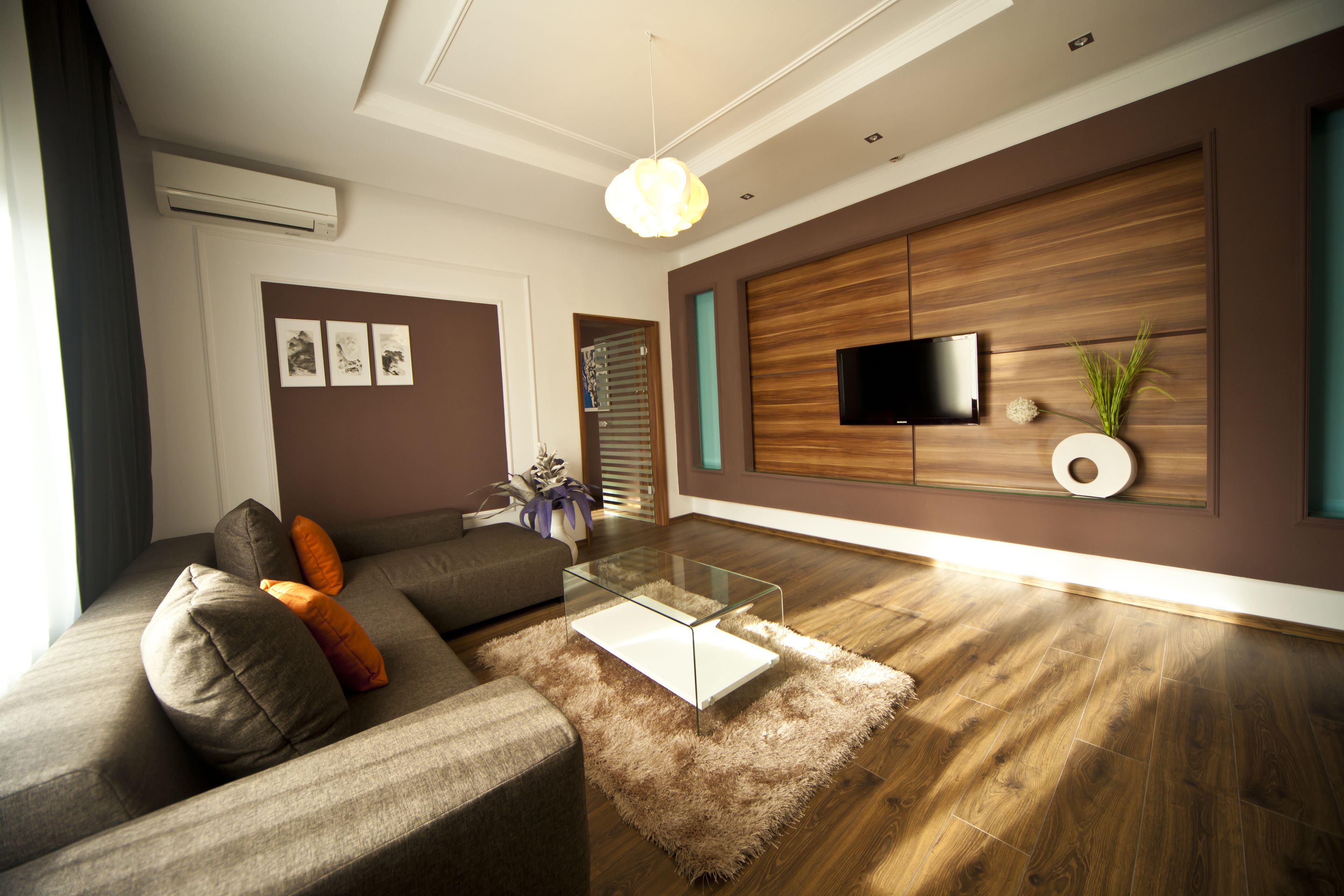 deluxe suite | living area | tv