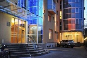 Property entrance - Hotel Confort (Cluj-Napoca)
