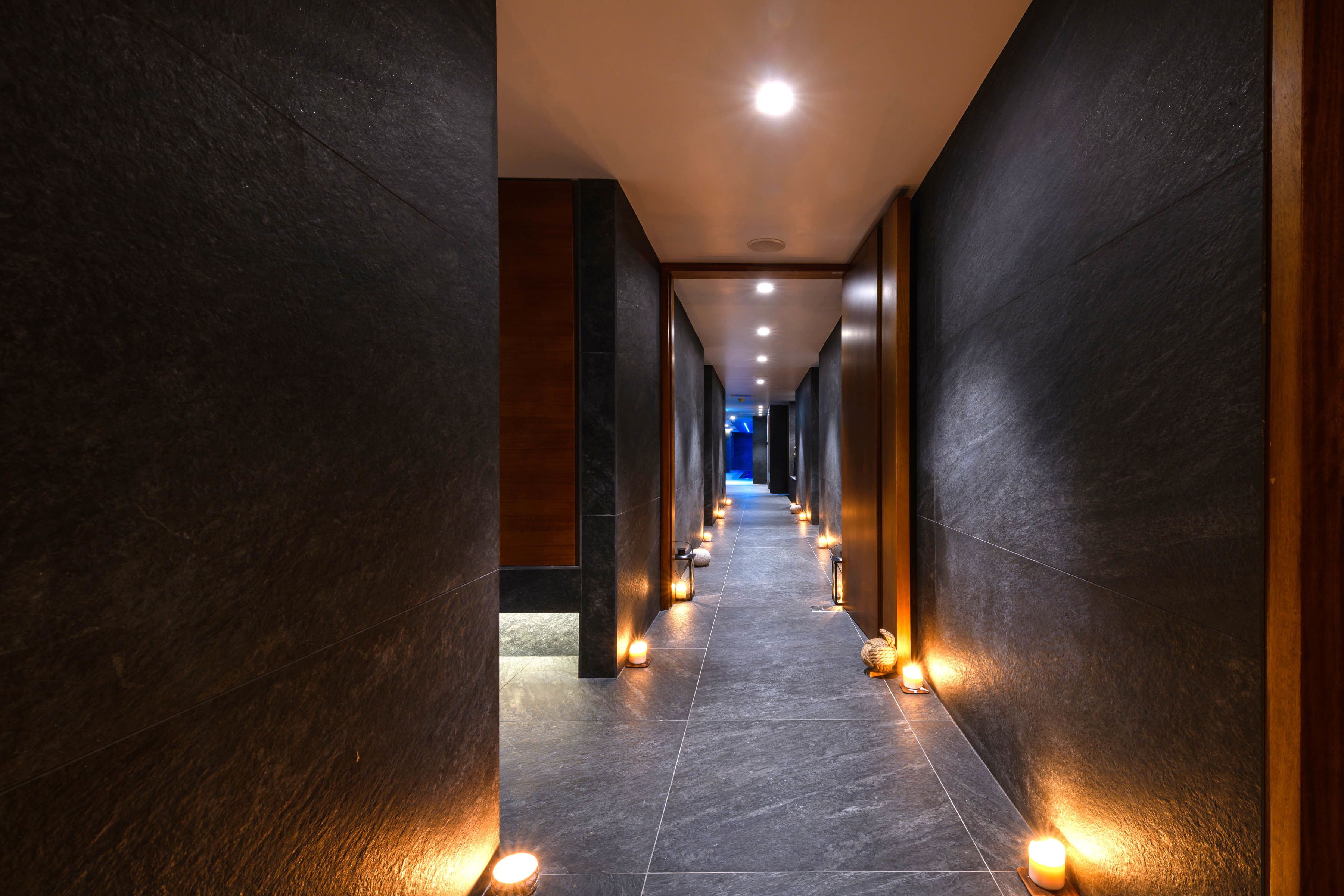 couples treatment room(s), sauna, hot tub, steam room, body treatments