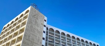 Ajax Hotel