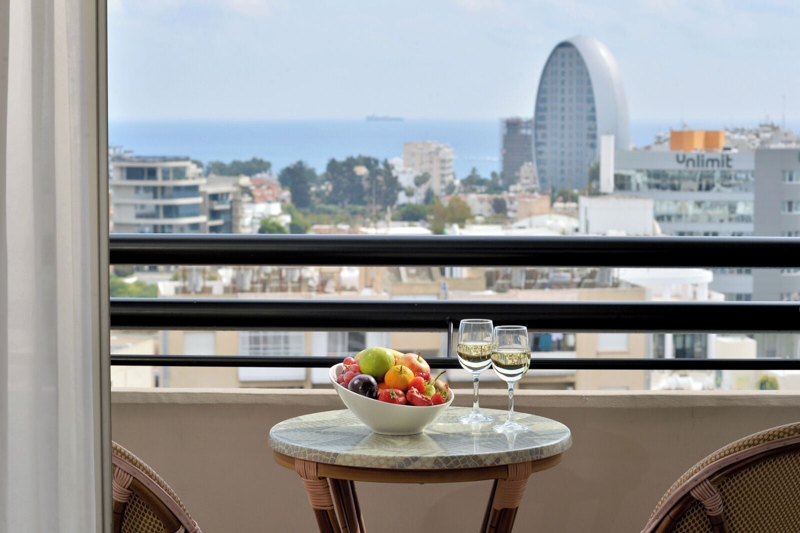 Coffres-forts dans les chambres, bureau